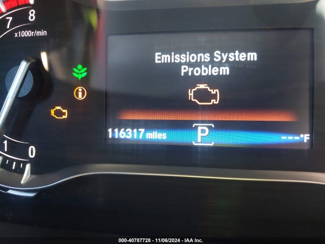 Honda Pilot Touring 2018 5FNYF6H97JB039808 Image 16