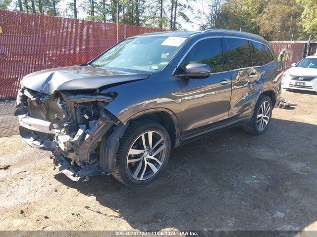 Honda Pilot Touring 2018 5FNYF6H97JB039808 Image 2