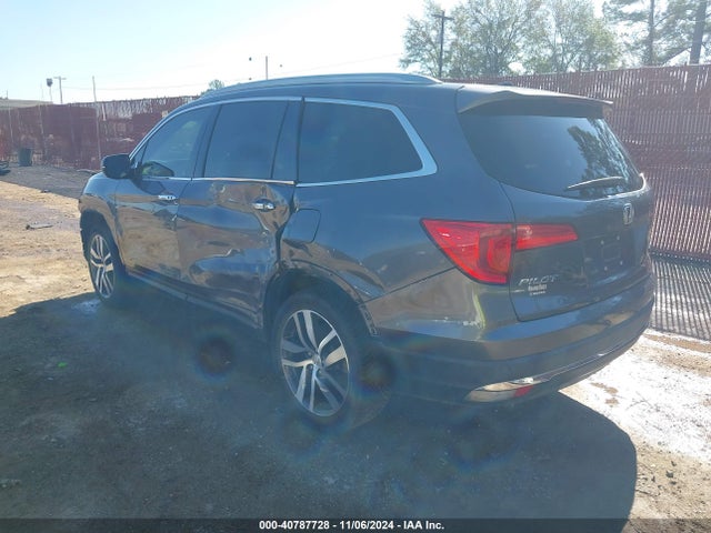 Honda Pilot Touring 2018 5FNYF6H97JB039808 Image 3