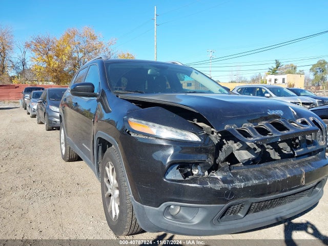 1C4PJLCS8EW232764 Jeep Cherokee Latitude