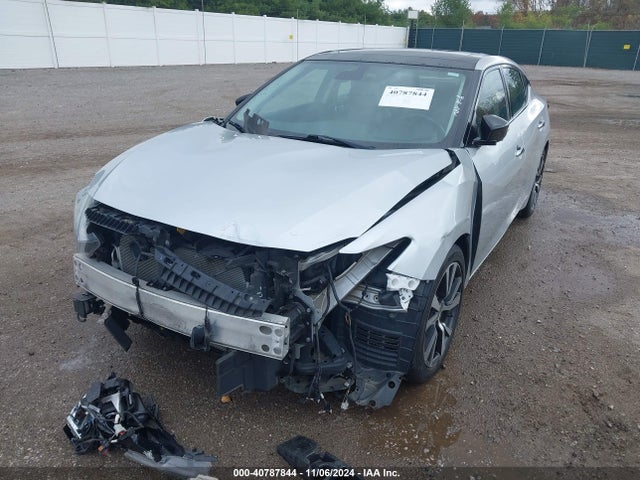 Nissan Maxima 3.5 Platinum 2017 1N4AA6AP8HC396372 Image 2