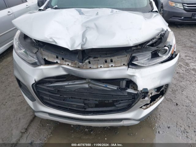 3GNCJLSBXJL316575 Chevrolet Trax Lt