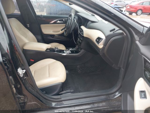 SJKCH5CP1JA047297 Infiniti Qx30 Luxury