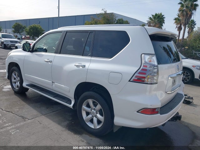 Lexus 460 2016 JTJBM7FX3G5134988 Image 3
