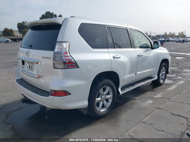 Lexus 460 2016 JTJBM7FX3G5134988 Image 4