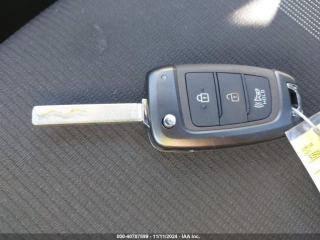 KMHRC8A32NU206924 Hyundai Venue Sel