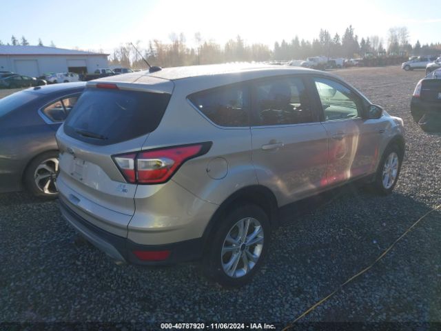 1FMCU9G99HUB82159 Ford ESCAPE SE