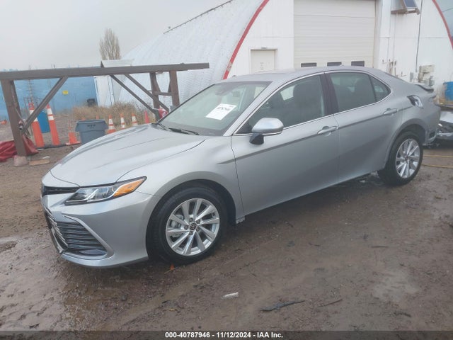 Toyota CAMRY LE 2024 4T1C11BK7RU123312 Image 2