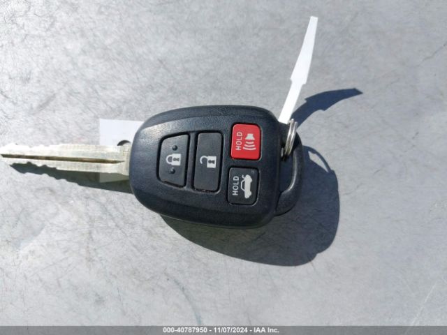 5YFBURHE1HP707630 Toyota COROLLA SE