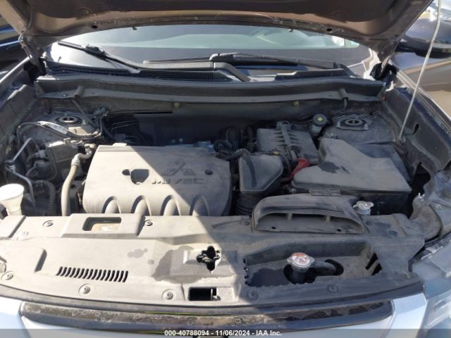 JA4AD3A33JZ036646 Mitsubishi Outlander Le