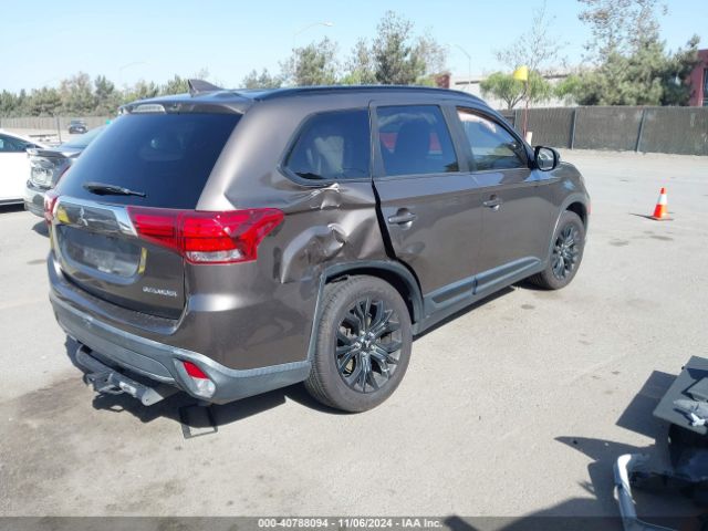 JA4AD3A33JZ036646 Mitsubishi Outlander Le