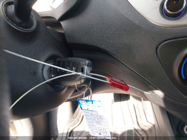 3KPC24A3XKE065231 Hyundai ACCENT SE