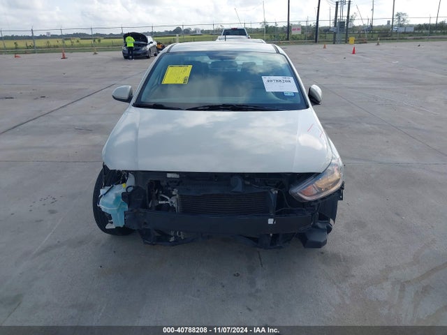 3KPC24A3XKE065231 Hyundai ACCENT SE