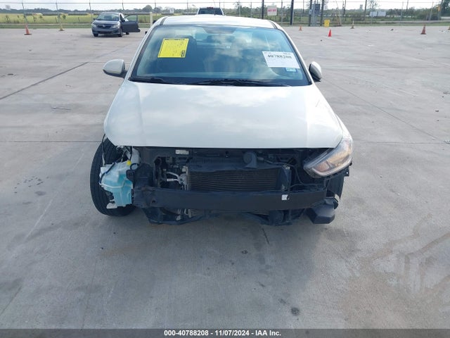 3KPC24A3XKE065231 Hyundai ACCENT SE