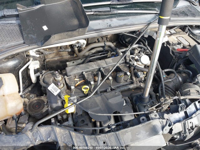 Ford FOCUS SE 2018 1FADP3F26JL301739 Image 10
