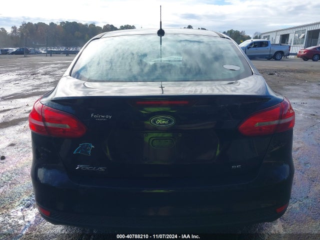 Ford FOCUS SE 2018 1FADP3F26JL301739 Image 17