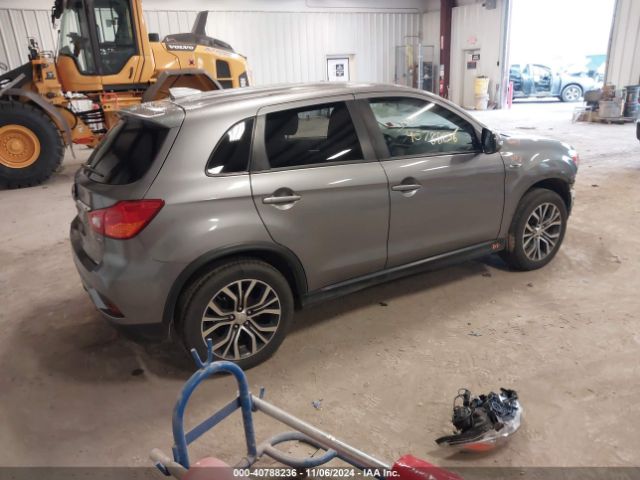 JA4AR3AU0JU002882 Mitsubishi Outlander Sport 2.0 Es