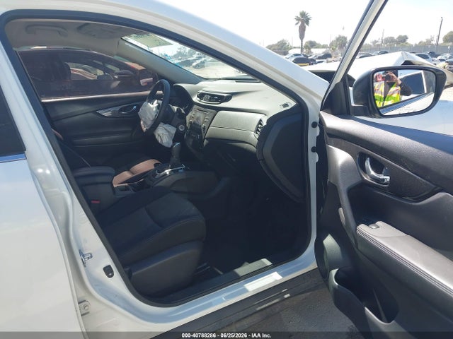 Nissan ROGUE S 2017 JN8AT2MT5HW134382 Image 5