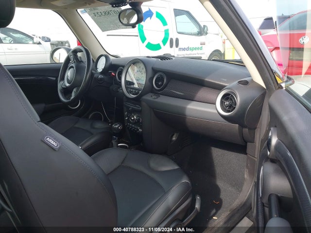 2012 MINI COOPER S CLUBMAN WMWZG3C58CTY38529 Photo 4