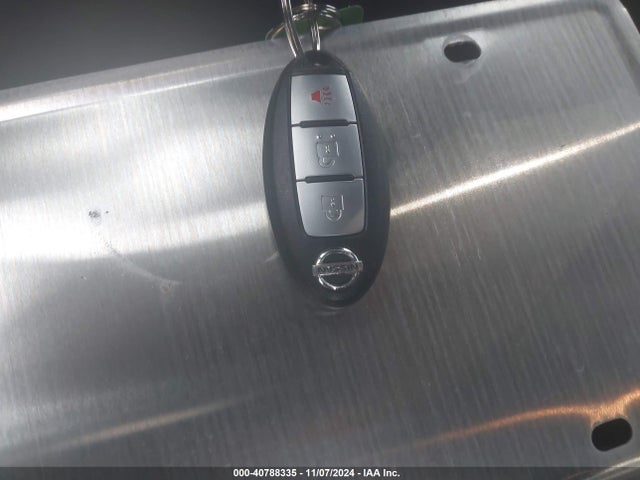 KNMAT2MTXFP563231 Nissan ROGUE SV