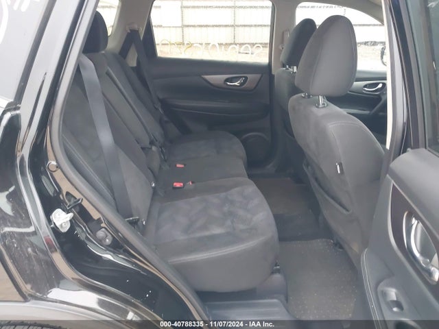 KNMAT2MTXFP563231 Nissan ROGUE SV