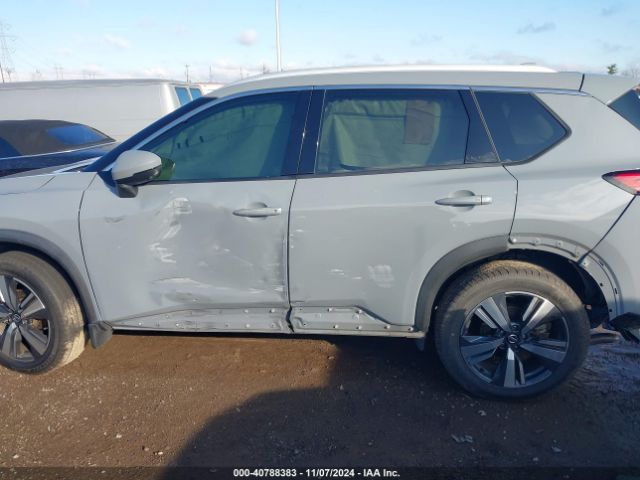 5N1AT3CA9MC727087 Nissan Rogue Sl Fwd