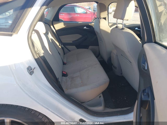 Ford FOCUS SE 2015 1FADP3F29FL325508 Image 8