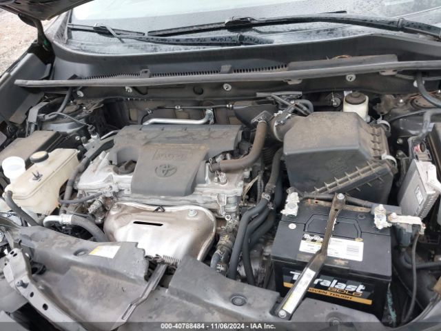 2T3ZFREV3GW296314 Toyota RAV4 LE