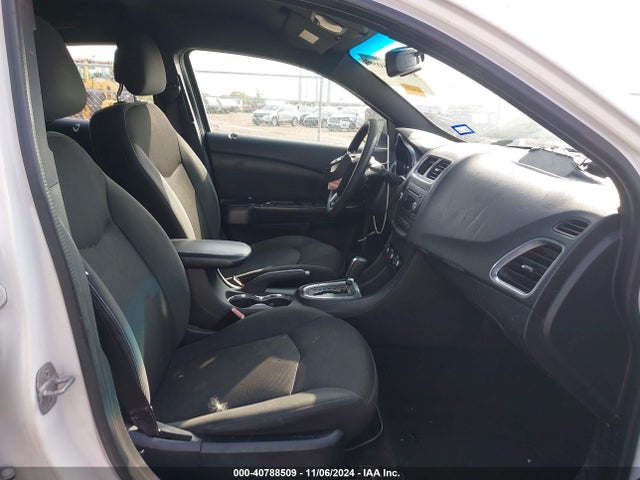 1C3CDZAB3EN222732 Dodge AVENGER SE