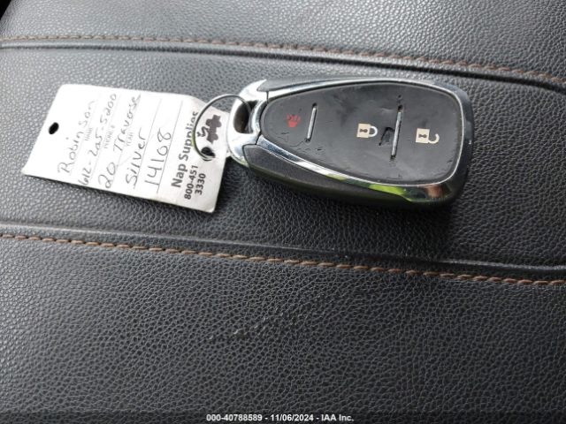 1GNERFKW2LJ205311 Chevrolet Traverse Fwd Ls