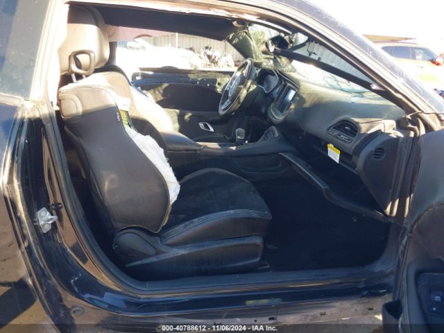 2C3CDZDJ5JH229090 Dodge Challenger Srt 392