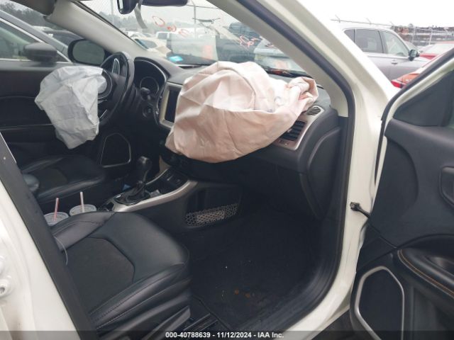 3C4NJCBB0HT653199 Jeep New Compass Latitude Fwd