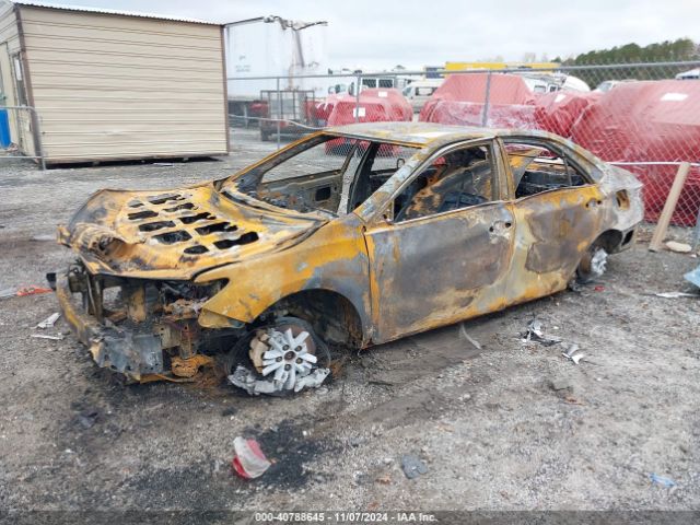 4T1BF1FK8GU121217 Toyota CAMRY SE