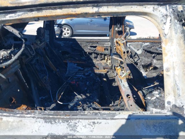 2LMTJ6LR5GBL52684 Lincoln Mkx Reserve