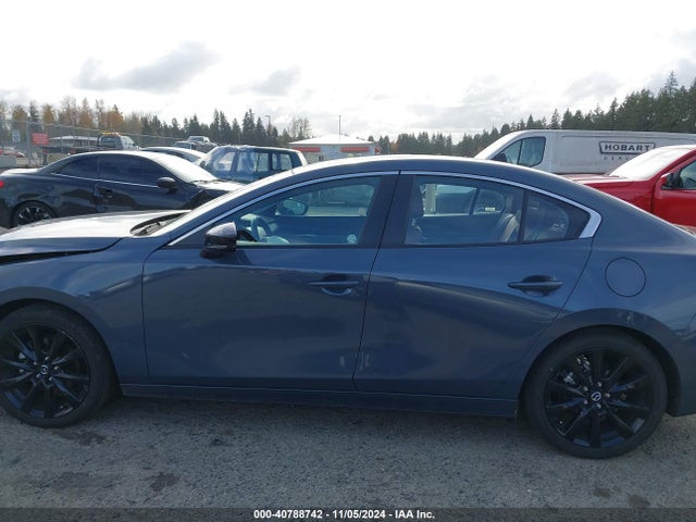 3MZBPBCM1RM411591 Mazda Mazda3 2.5 S Carbon Edition