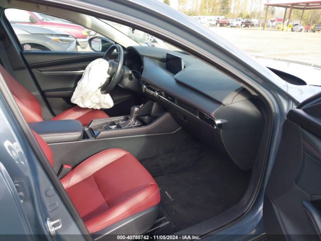 3MZBPBCM1RM411591 Mazda Mazda3 2.5 S Carbon Edition