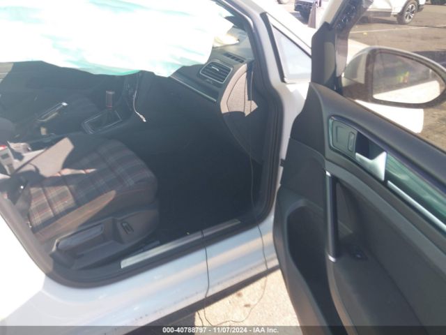 3VW5T7AU8GM053718 Volkswagen Golf Gti S 4-door