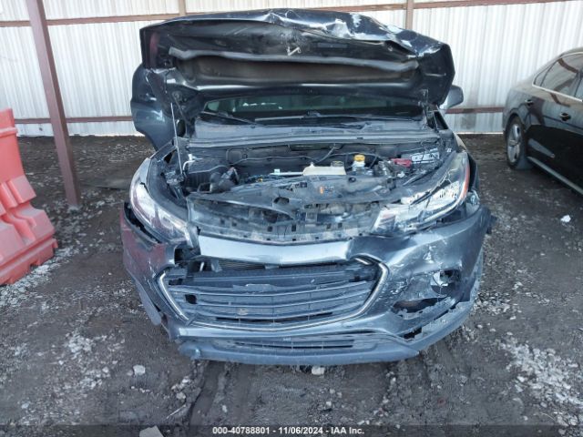 3GNCJKSB2KL335875 Chevrolet TRAX LS