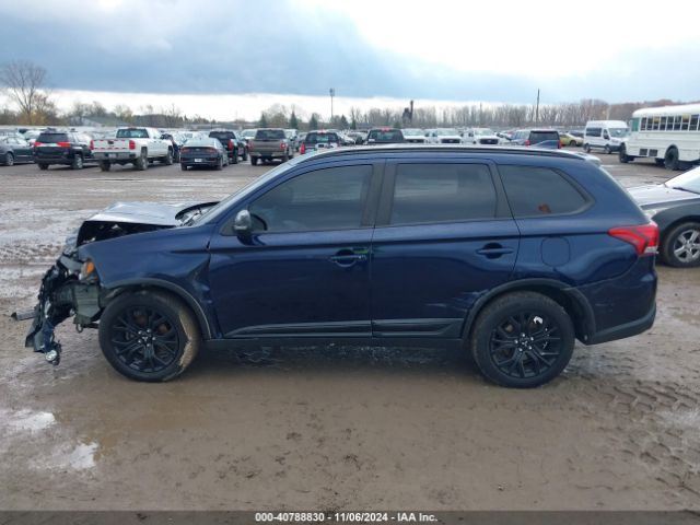 JA4AZ3A35KZ025912 Mitsubishi Outlander Le