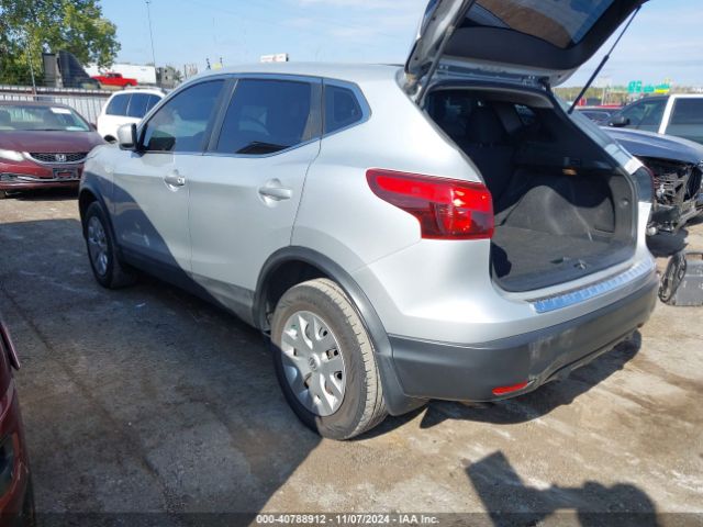 JN1BJ1CPXKW215781 Nissan Rogue Sport S