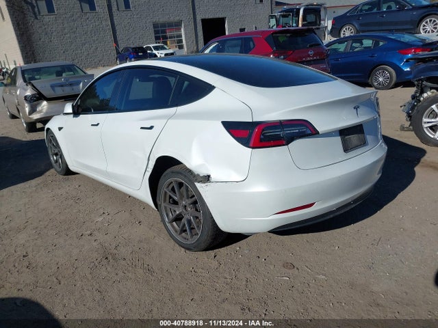 2021 TESLA MODEL 3 5YJ3E1EA7MF963300 Photo 2