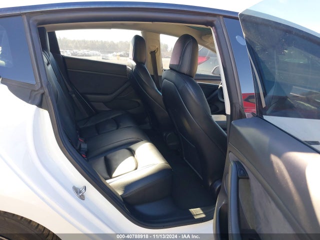 2021 TESLA MODEL 3 5YJ3E1EA7MF963300 Photo 7
