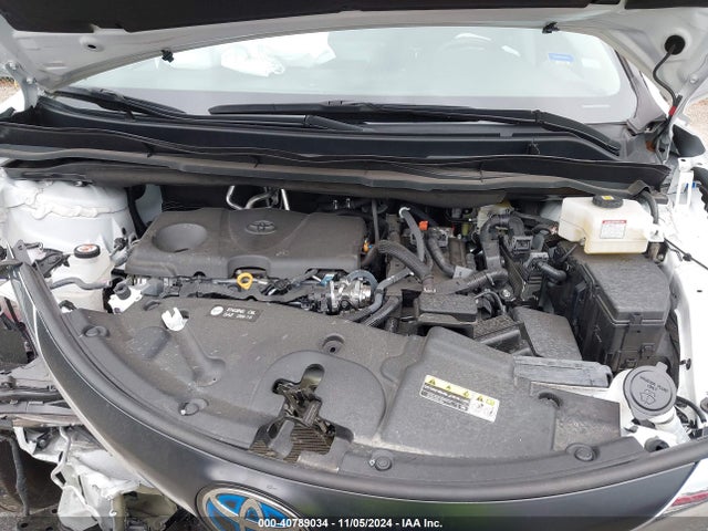 Toyota SIENNA XLE 2024 5TDYRKEC1RS181191 Image 10