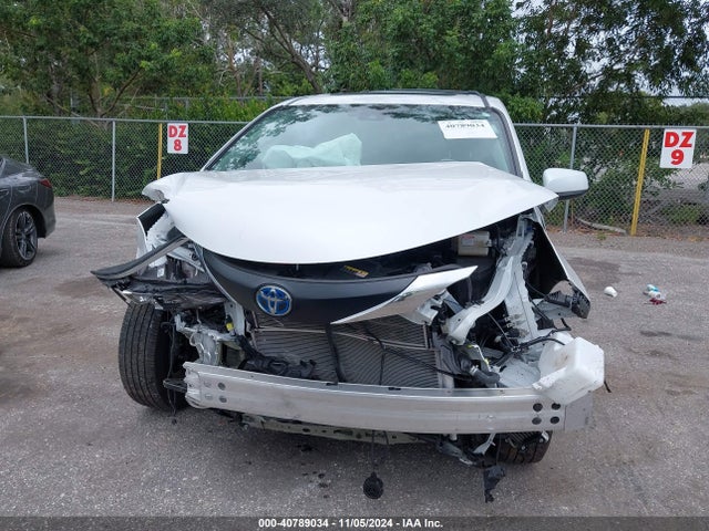 Toyota SIENNA XLE 2024 5TDYRKEC1RS181191 Image 12