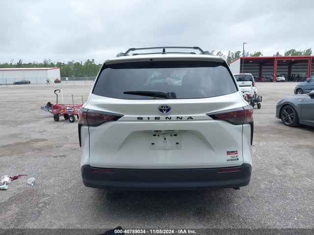 Toyota SIENNA XLE 2024 5TDYRKEC1RS181191 Image 16
