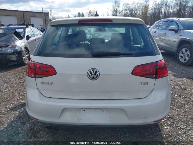 3VW817AU4FM022371 Volkswagen Golf Launch Edition 2-door