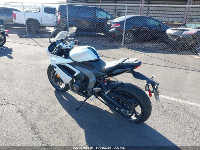 2025 TRIUMPH MOTORCYCLE DAYTONA SMTL23UF6STBU9106 Photo 2