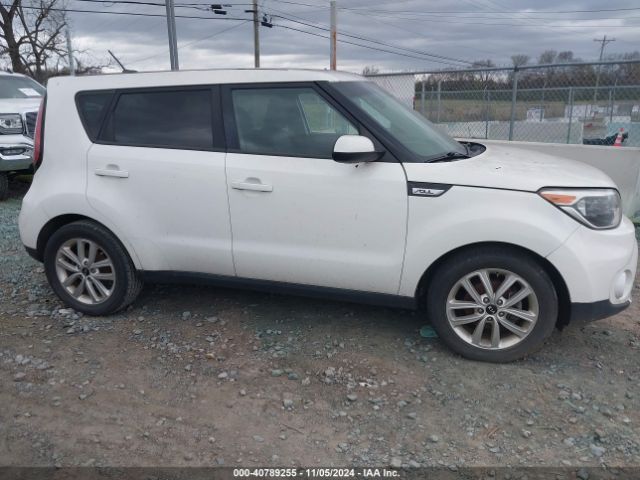 KNDJP3A56J7537539 KIA SOUL +