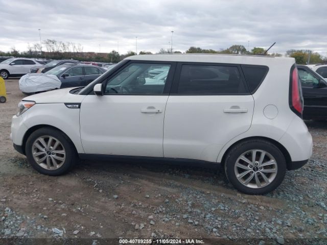 KNDJP3A56J7537539 KIA SOUL +