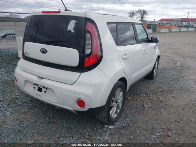KNDJP3A56J7537539 KIA SOUL +